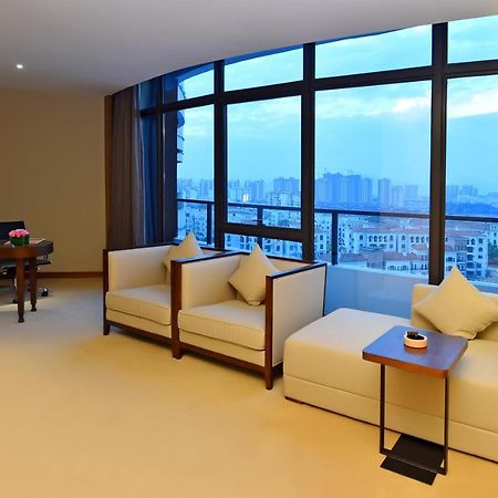 Grand Skylight International Hotel Huizhou Хойчжоу Экстерьер фото