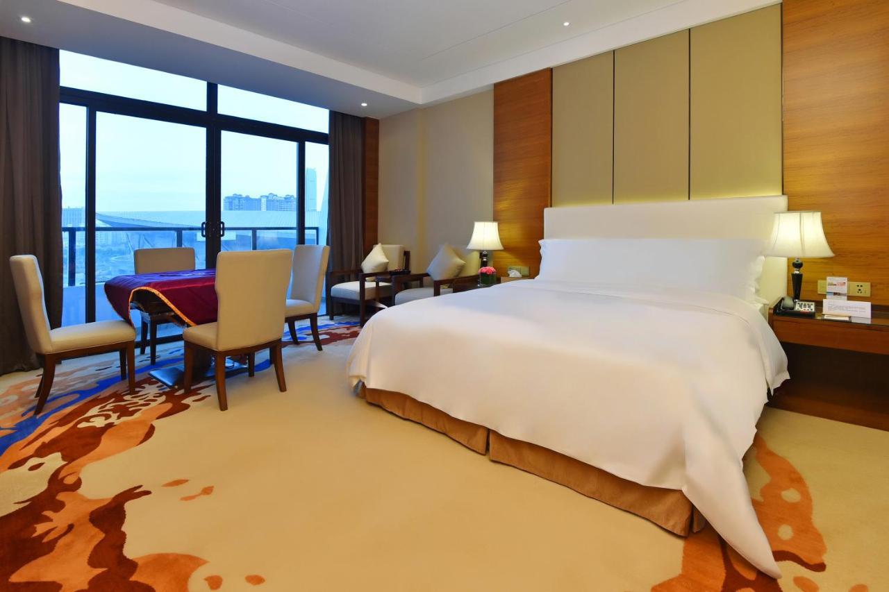 Grand Skylight International Hotel Huizhou Хойчжоу Экстерьер фото