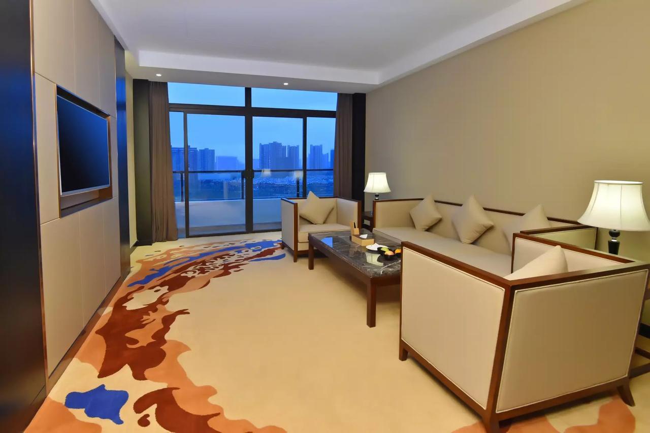 Grand Skylight International Hotel Huizhou Хойчжоу Экстерьер фото