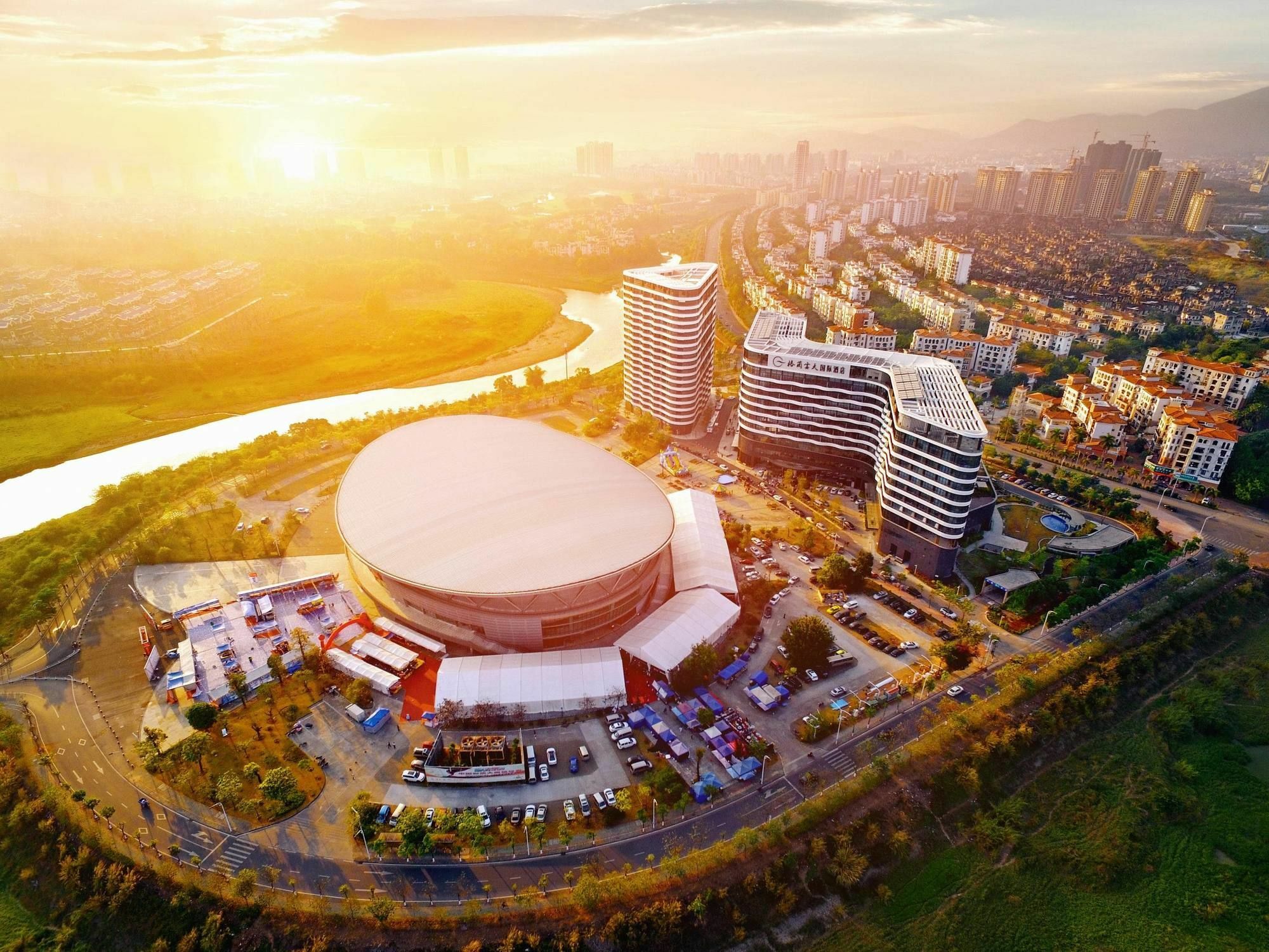 Grand Skylight International Hotel Huizhou Хойчжоу Экстерьер фото